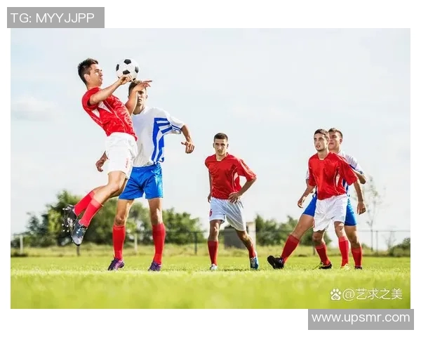 足球比赛中通常有多少人参与和观看的详细解析